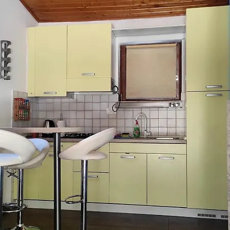 Little House Apartment *